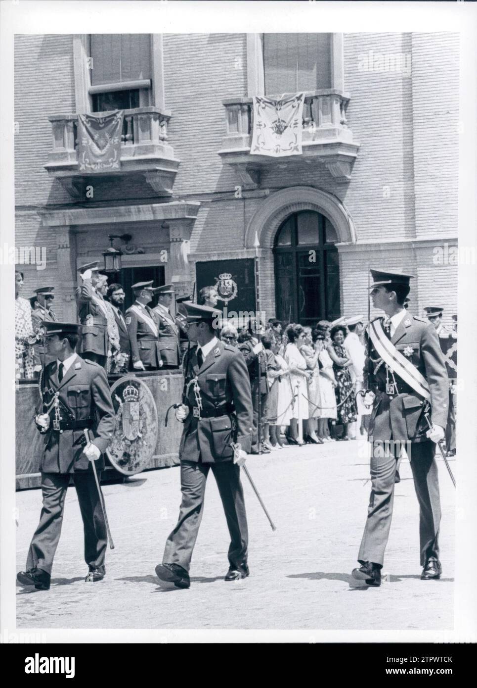 07/09/1986. Formation militaire du prince Don Felipe. Cérémonie de remise de la charge d'enseigne à son Altesse Royale le Prince des Asturies à l'Académie militaire générale de Saragosse. Crédit : Album / Archivo ABC / Jaime Pato Banque D'Images