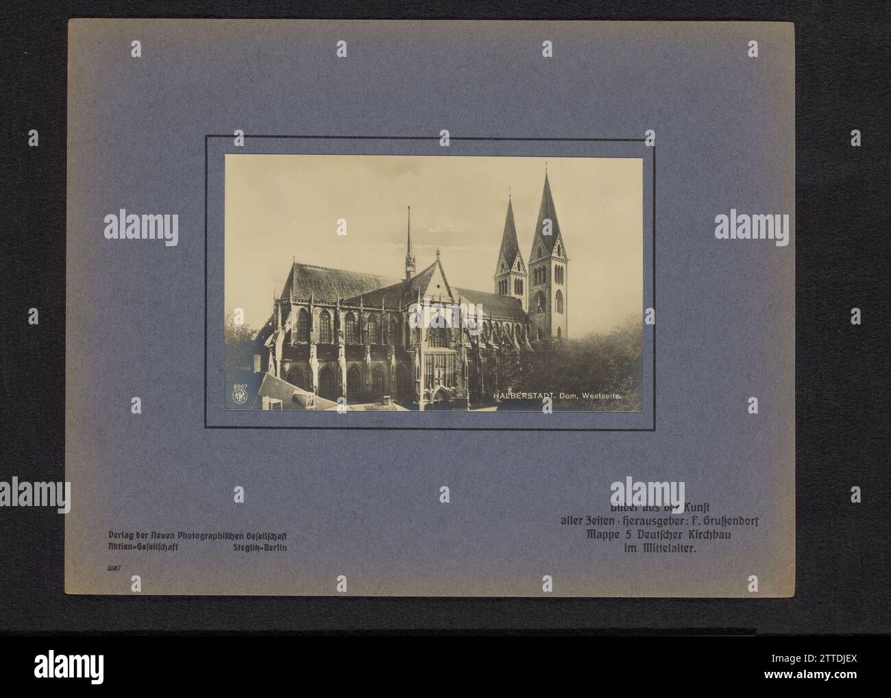 Test op de Dom van Halberstadt, nouvelle société photographique, c. 1900 - en carton Halberstadt OU avant 1911. Support photographique impression argentique Dom Halberstadt carton. Support photographique impression argent gélatine Dom Banque D'Images