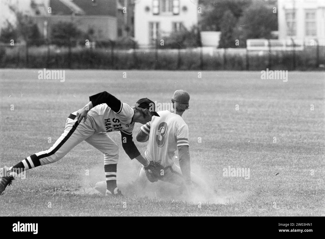 Baseball : Tybb - Rooswijk, Baseball, 09-07-1976, Whizgle nouvelles du passé, adaptées à l'avenir. Explorez les récits historiques, l'image de l'agence néerlandaise avec une perspective moderne, comblant le fossé entre les événements d'hier et les perspectives de demain. Un voyage intemporel façonnant les histoires qui façonnent notre avenir. Banque D'Images