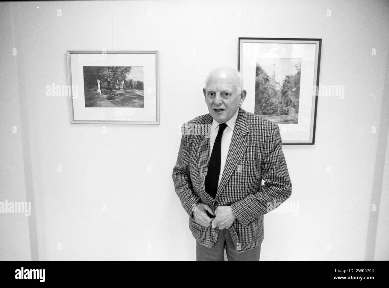 Pierre Zeeman MR Zeeman avec peinture, 14-12-1993, Whizgle News from the Past, taillé ...