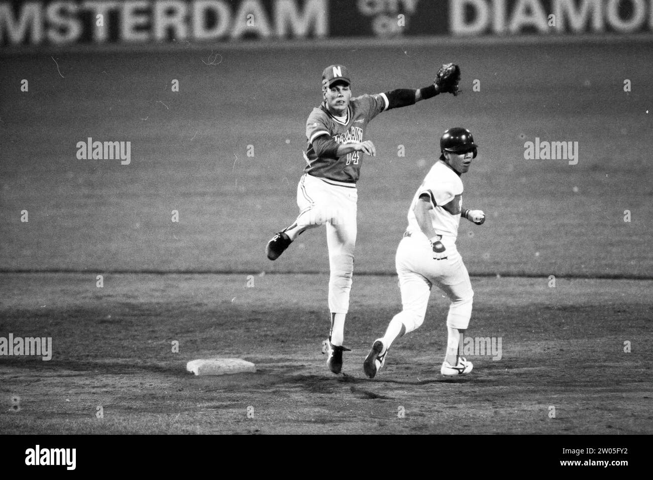 Pays-Bas - Taiwan, Championnats du monde de baseball 1986, 28-07-1986, Whizgle nouvelles du passé, adaptées à l'avenir. Explorez les récits historiques, l'image de l'agence néerlandaise avec une perspective moderne, comblant le fossé entre les événements d'hier et les perspectives de demain. Un voyage intemporel façonnant les histoires qui façonnent notre avenir. Banque D'Images