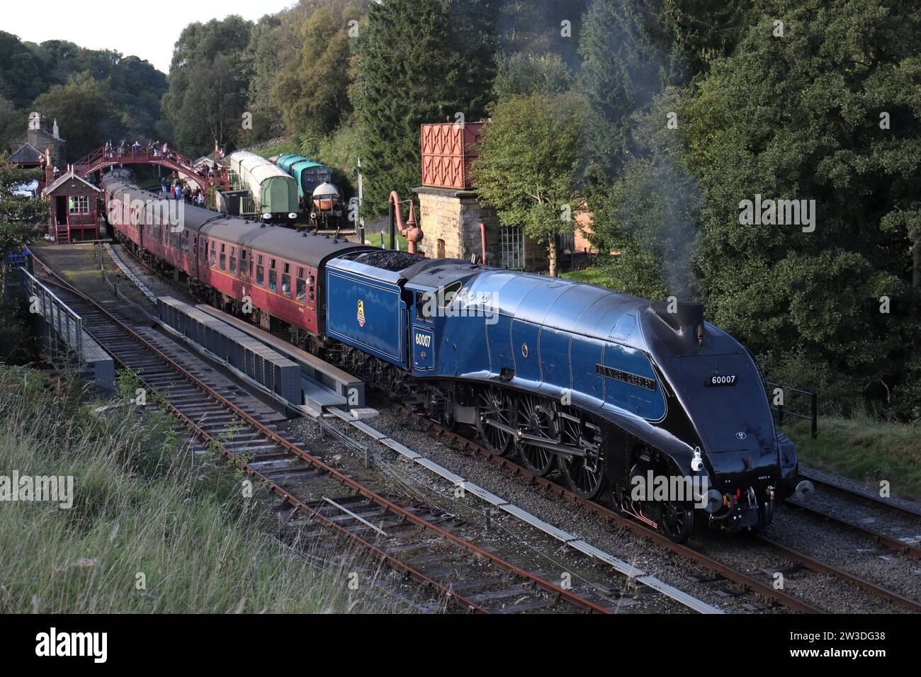 North Yorkshire Moors Railway, 50th Anniversary Steam Gala, 2023 - 60007, Sir Nigel Gresley, Goathland Banque D'Images