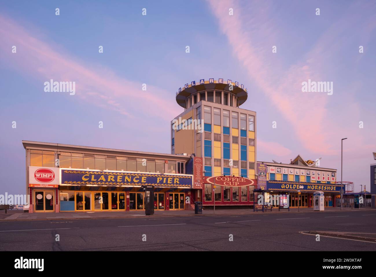 Angleterre, Hampshire, Portsmouth, Southsea, Clarence Pier Banque D'Images