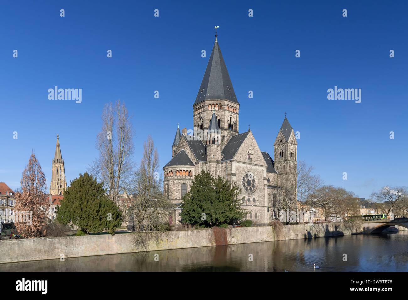 Metz, France - vue du temple protestant de Metz, sur la Moselle, dans la partie historique de la ville. Banque D'Images