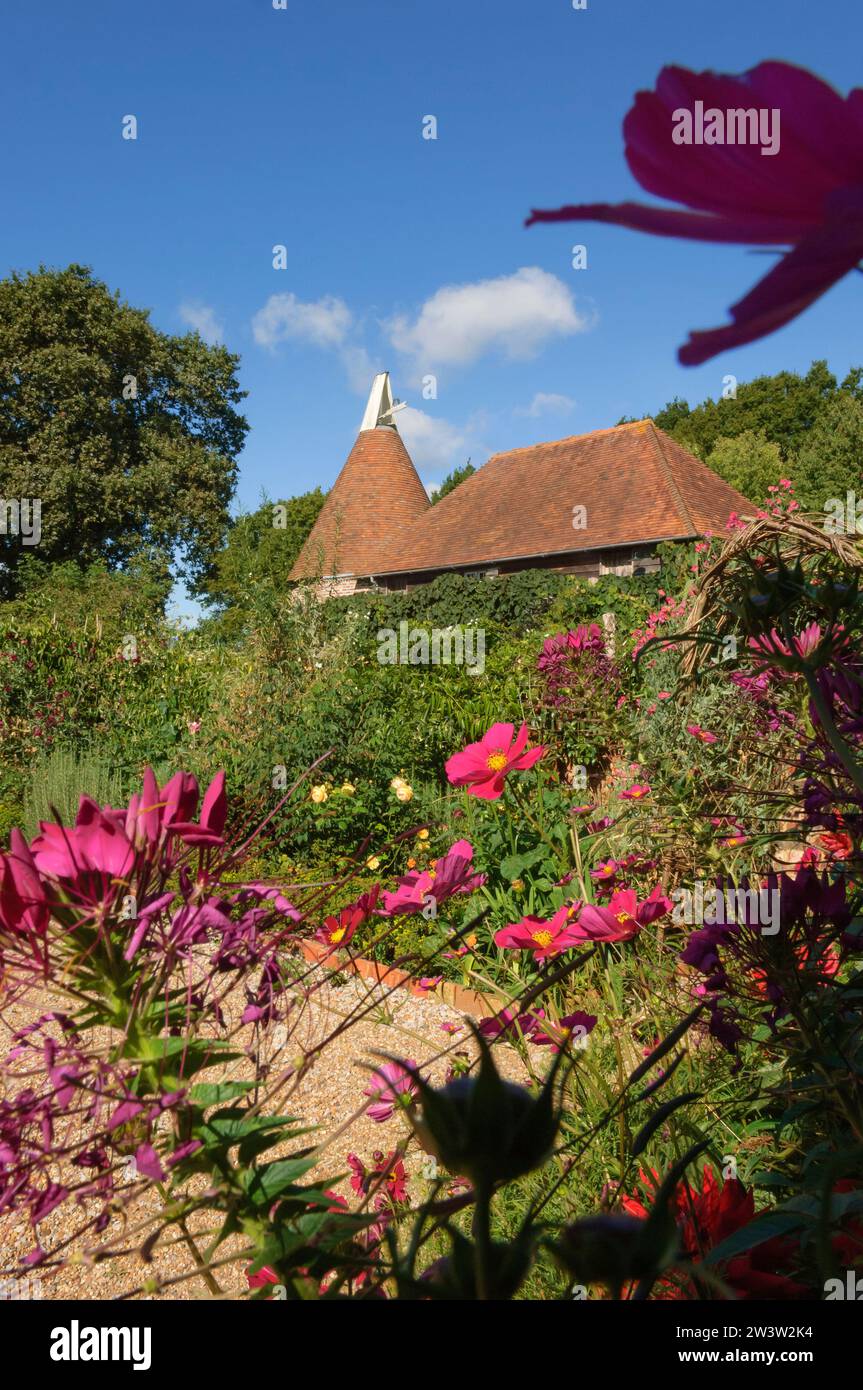 The Oast House, Sarah Raven Garden Perch Hill Robertsbridge Sussex Angleterre Banque D'Images