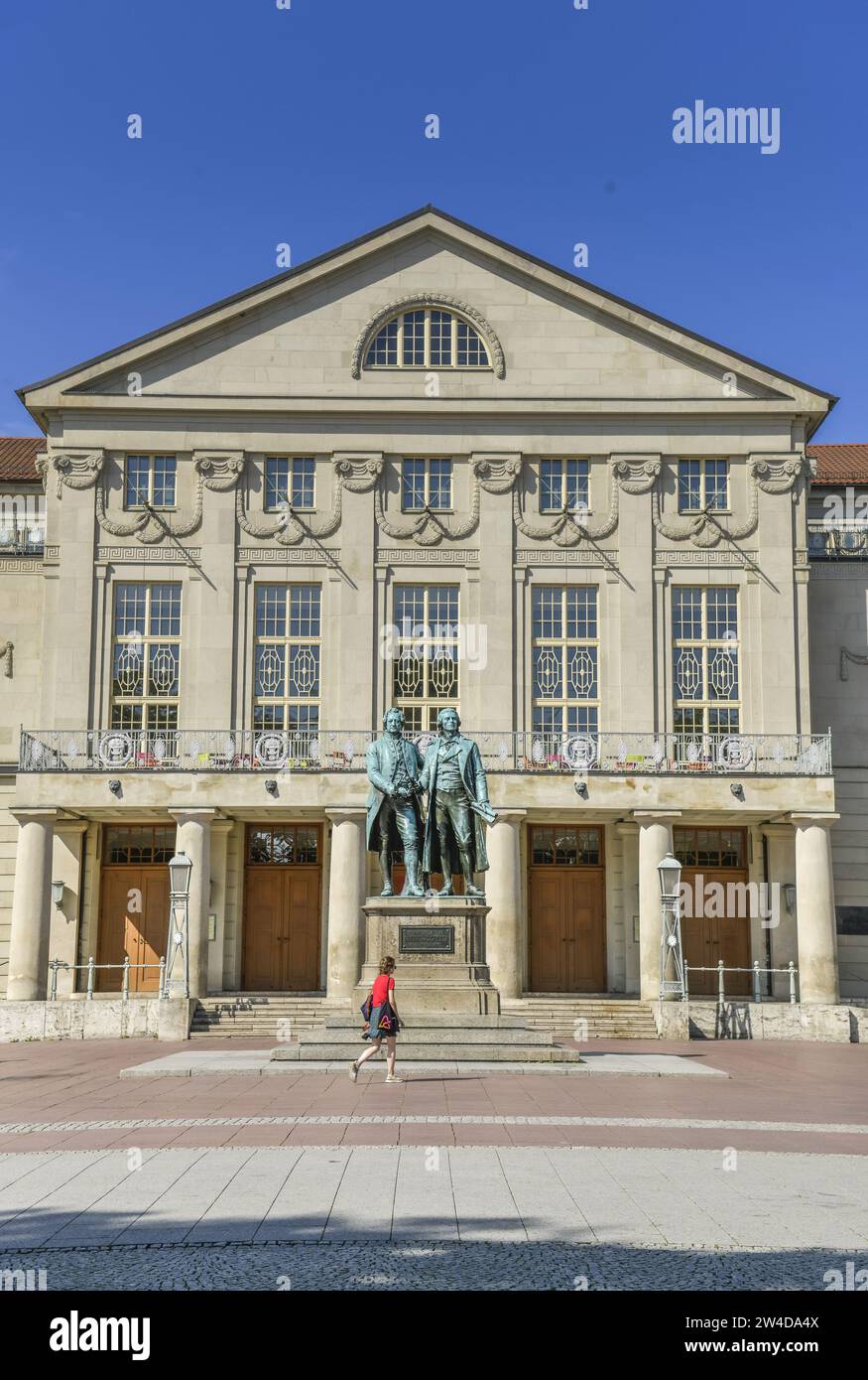 Goethe-Schiller-Denkmal, Deutsches Nationaltheater, Weimar, Theaterplatz, Thüringen, Allemagne Banque D'Images