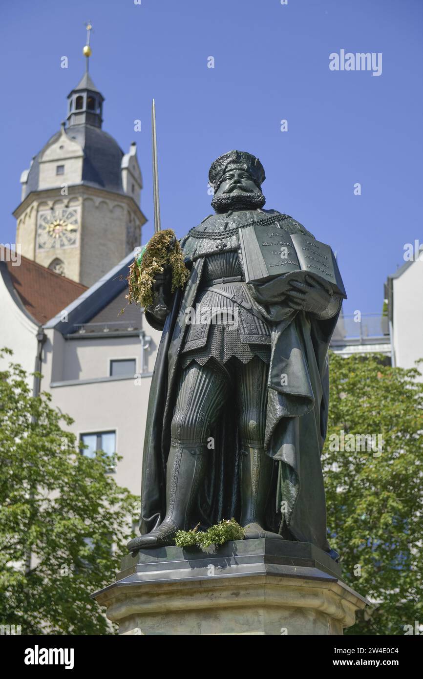 Hanfried, Bronzestandbild Universitätsgründer und Kurfürst, Johann Friedrich der Großmütige, Markt, Jena, Thüringen, Allemagne Banque D'Images