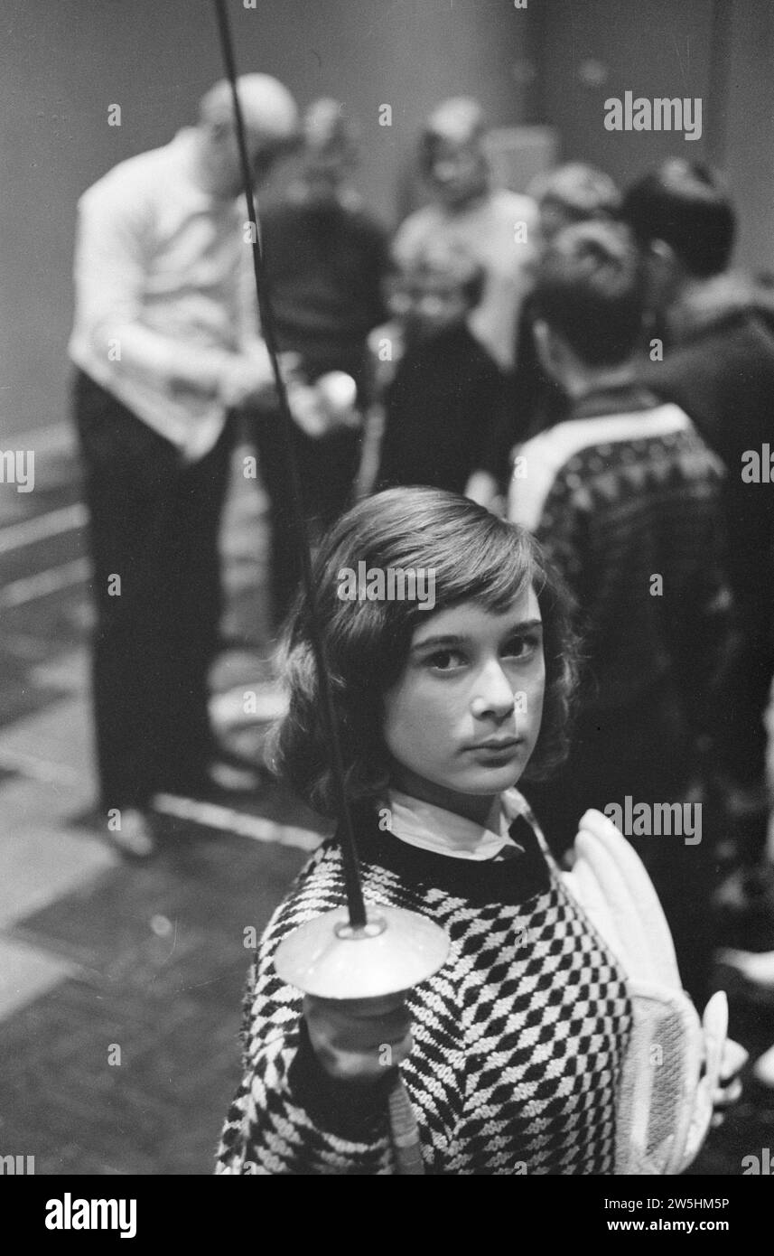 École d'escrime 'Tocato' à Zandvoort, gros plan d'un élève de l'école d'escrime ca. 8 janvier 1963 Banque D'Images