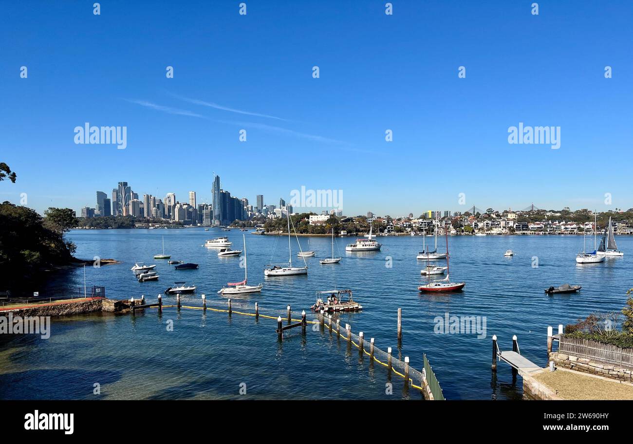 Bains de Greenwich, port de Sydney et gratte-ciel de Sydney, Nouvelle-Galles du Sud, Australie Banque D'Images