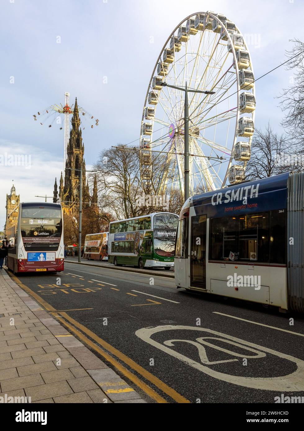 Big Wheel fait partie des marchés de Noël de Princes Street Gardens à Édimbourg, en Écosse, au Royaume-Uni Banque D'Images