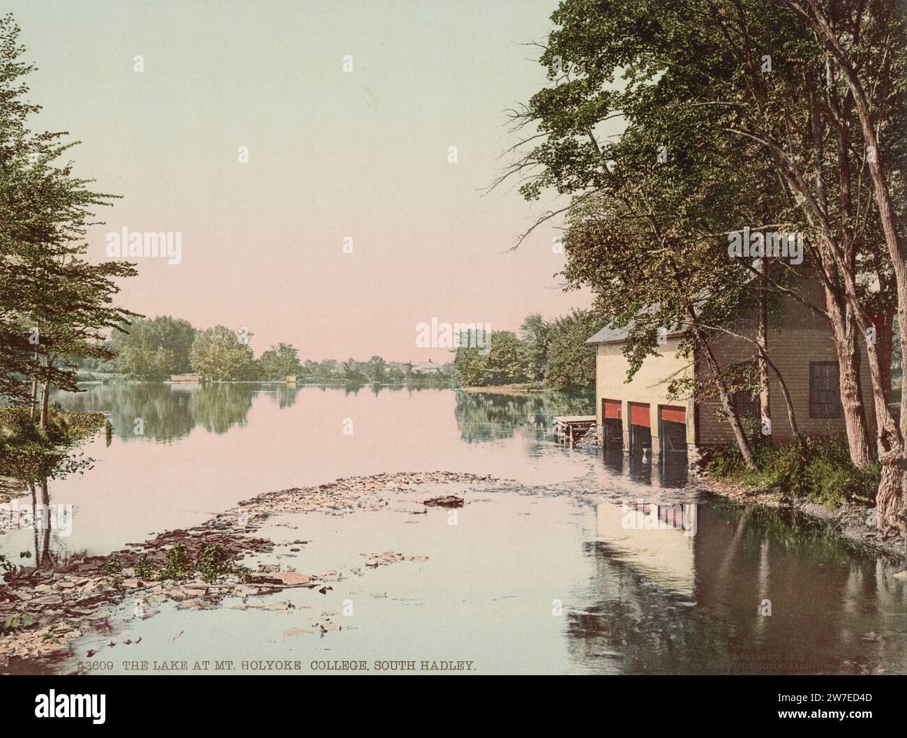 Le lac de Mount Holyoke College, South Hadley, comté de Hampshire, Massachusetts 1900. Banque D'Images