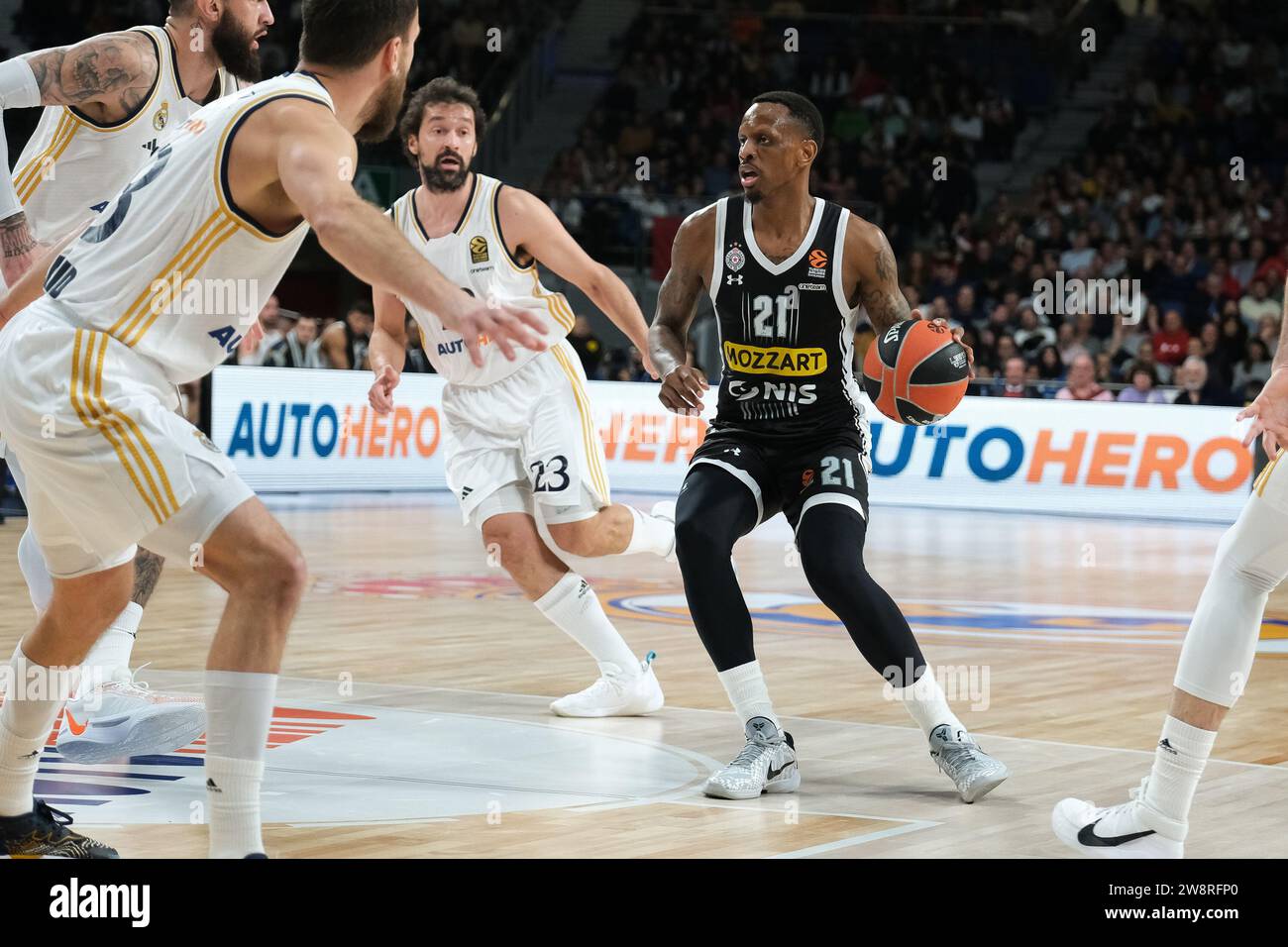 James William Nunnally du Partizan Mozzart Bet Belgrade iderant l'Euroleague Turkish Airlines entre le Real Madrid et Partizan Belgrade à WiZink Banque D'Images