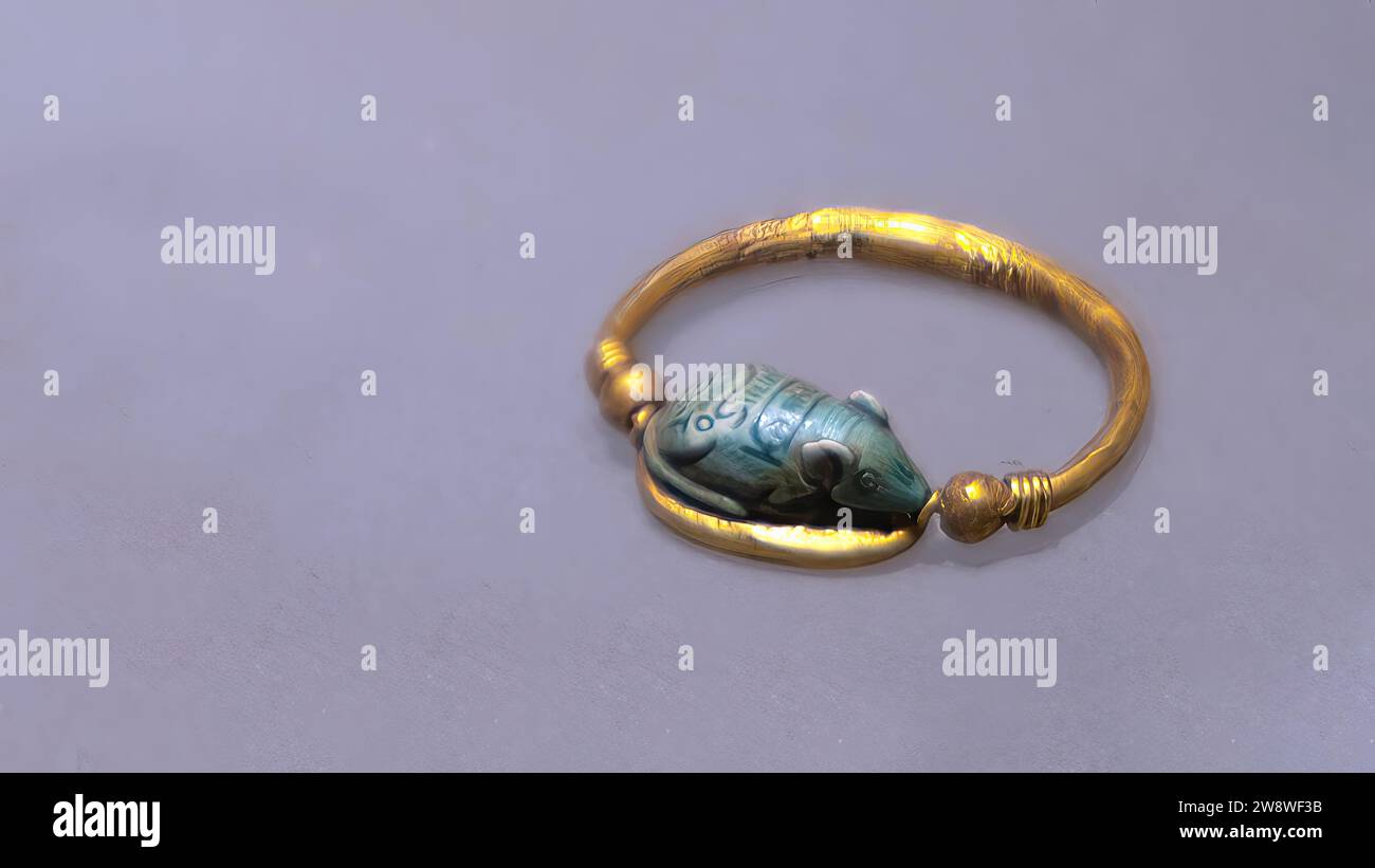 Bague avec une souris comme amulette, Metropolitan Museum of Art, New York Banque D'Images