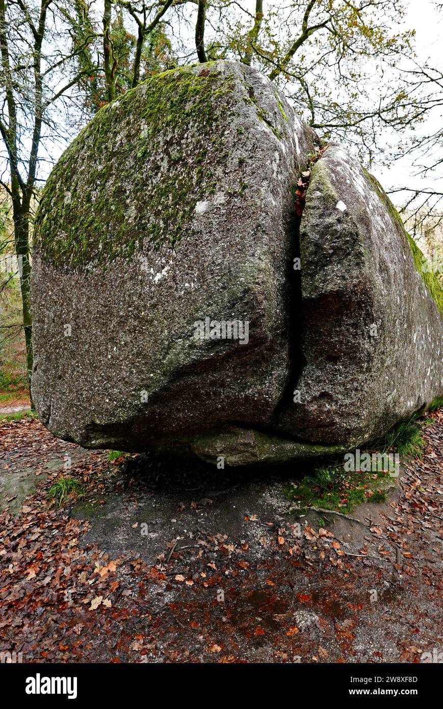 Foret domaniale de Huelgoat, la roche tremblante ; Finistère, Bretagne, France, Europe Banque D'Images