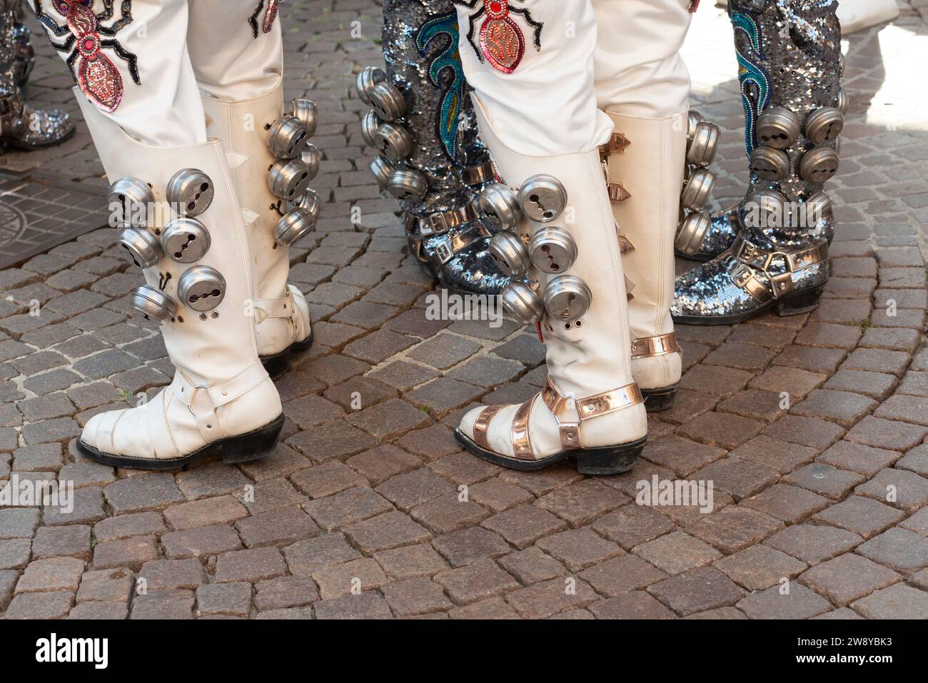 09-09-2023- Italie, Lombardie, Crema, Communauté bolivienne célébrer pendant la Vierge de Guadalupe, danseurs boliviens Banque D'Images
