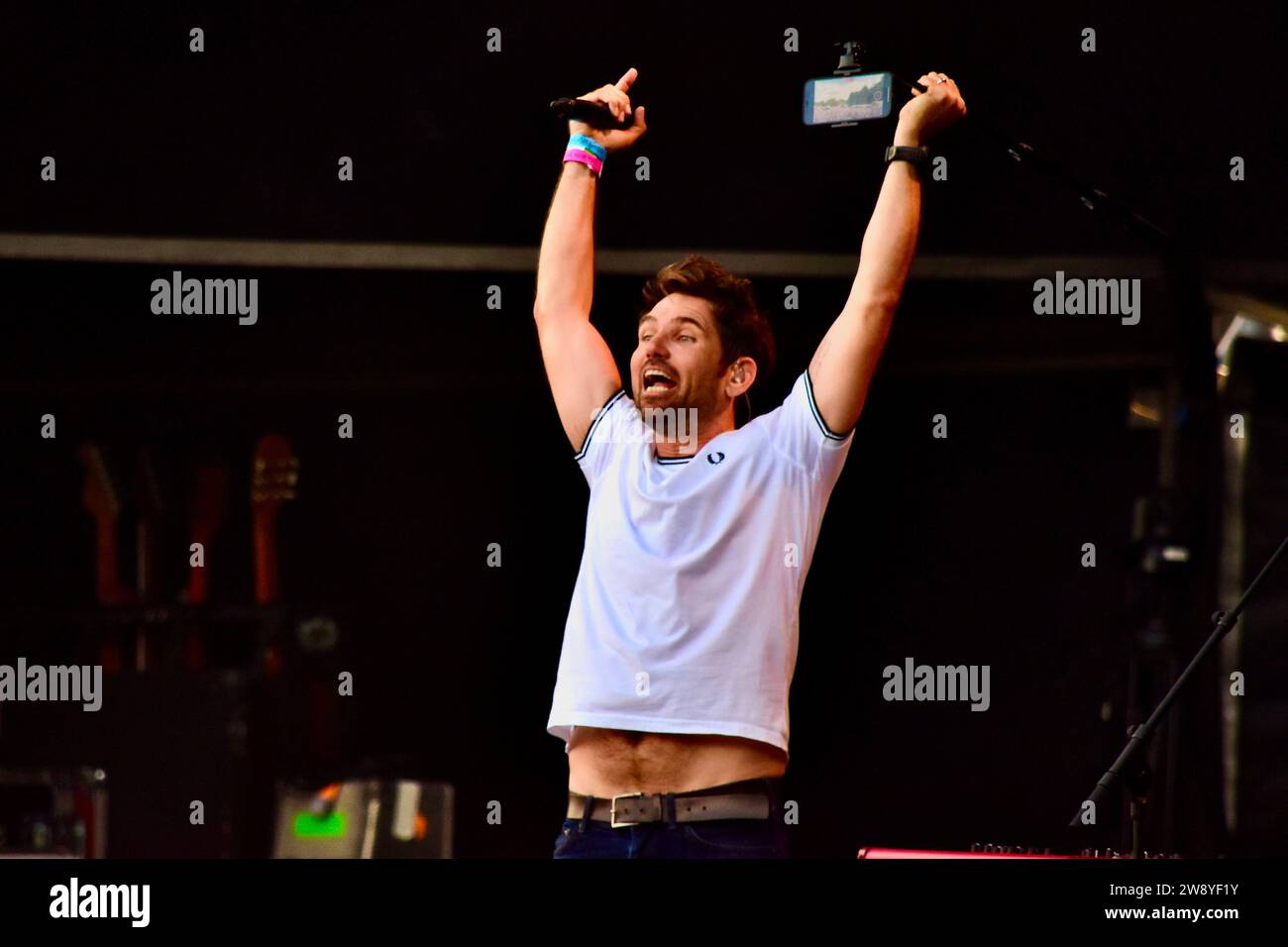 Roy Stride se produire avec Scouting for Girls au Hardwick Festival, août 2023. Crédit James Hind/Alamy stock photo. Banque D'Images