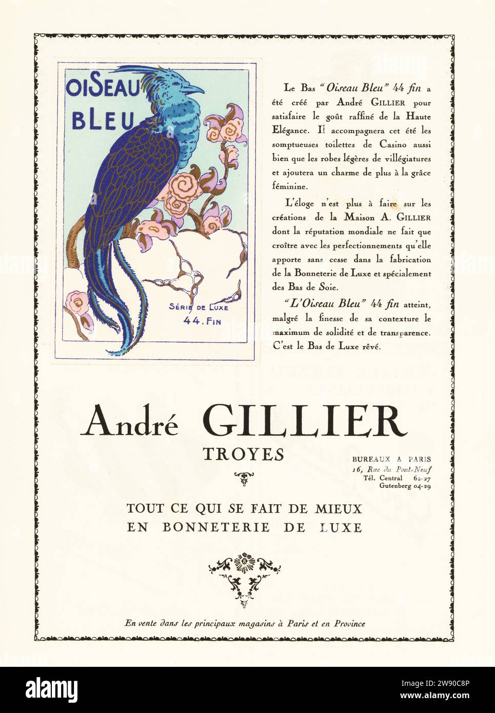 Publicité dans un magazine pour les bas Andre Gillier. Vignette d'oiseau bleu sur feuillage pour l'oiseau Bleu 44 fin ligne de bas de soie de luxe fin denier. Gillier a repris l’entreprise textile familiale et a ensuite créé JIL et Lacoste. Lithographie pochoir colorié à la main (pochoir) de Art, goutte, beaute, publiée par le magazine de mode AGB, Lyon, septembre 1923. Banque D'Images