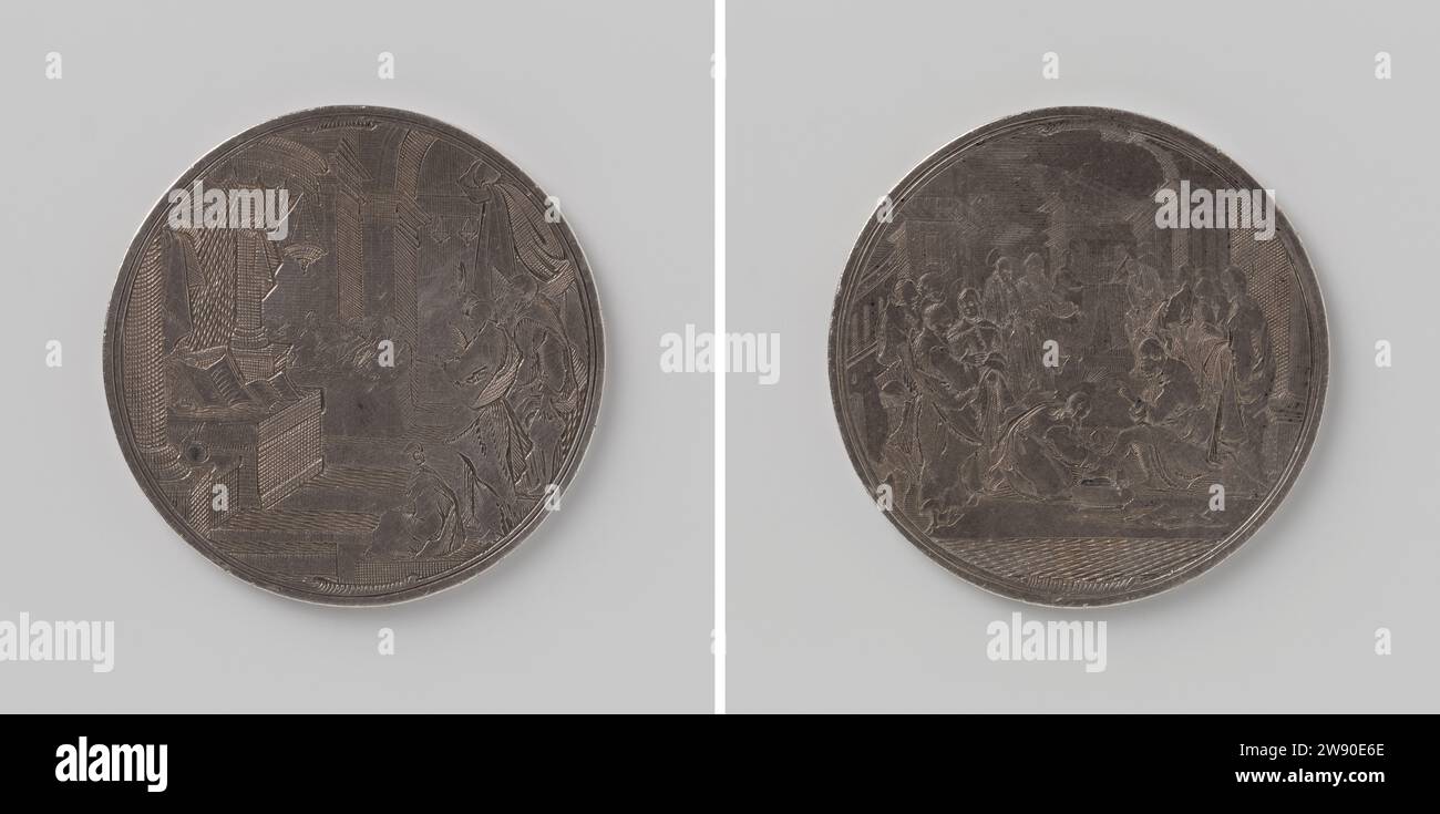 Penning avec la dernière Cène et laver les pieds à travers Jésus, Anonyme, c. 1600 - c. 1650 médaille Penning d'argent. Devant : Central Central : Groupe de personnes assis sous la galerie à la table ; au premier plan à droite : trois personnes : agitant l'homme, applaudissant l'homme et la femme assise. Revers : Jésus avec des jets de jets est assis sur les genoux pour laver les pieds d'un homme assis pour lui ; à ce sujet, les spectateurs parlent argent (métal) gravure de la Cène (en général) (Matthieu 26:21-35, Marc 14:18-31, Luc 22:3, 22:15-23, Jean 13:21-38) Banque D'Images