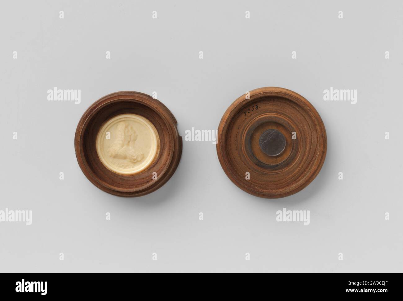 Boîte De Présentation En Bois Pour Médailles Et Pièces - Chine Boîte En Bois Et Boîte Pour Médailles Prix