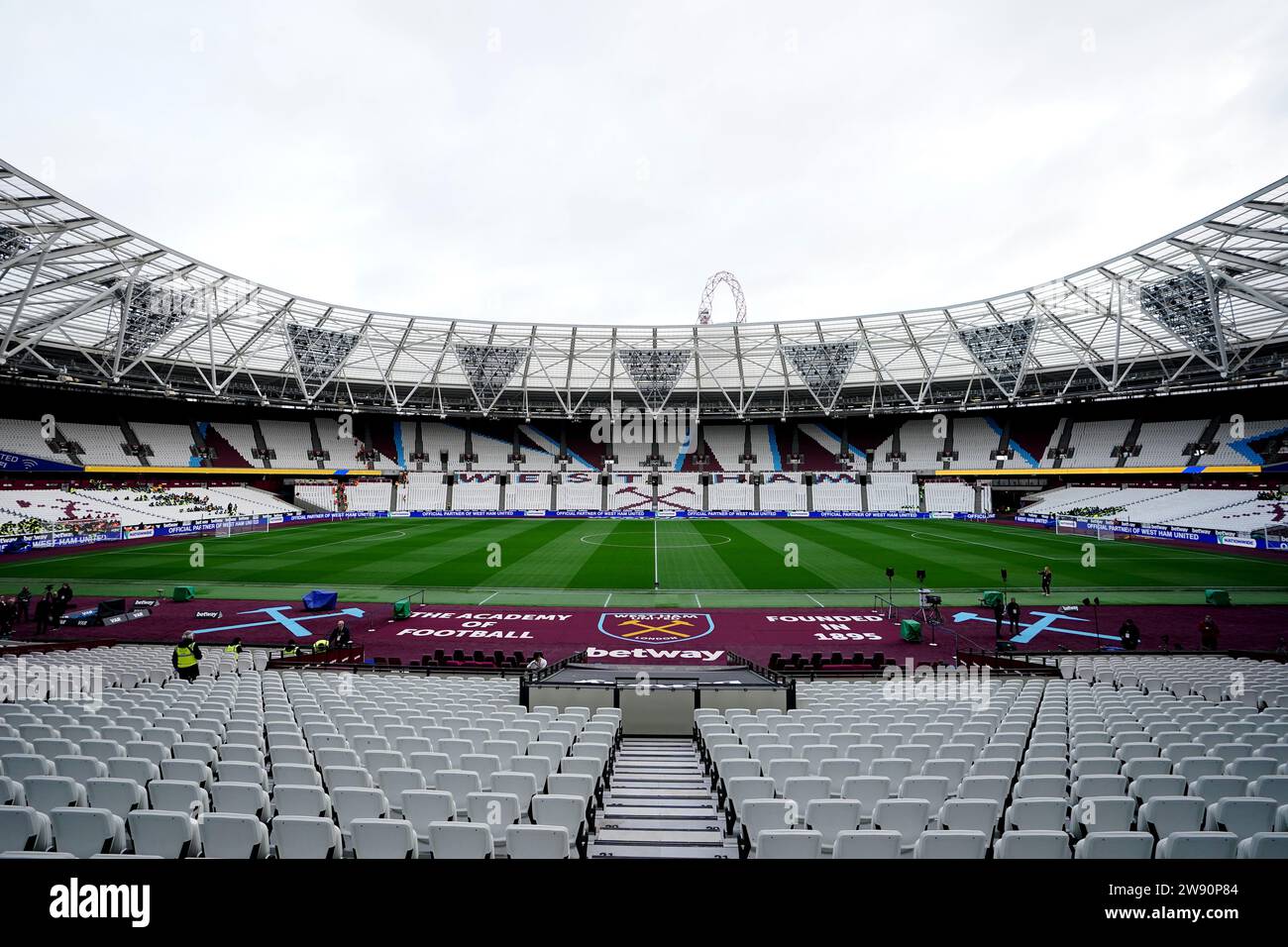 Vue générale du London Stadium. Date de la photo : Samedi 23 décembre 2023. Banque D'Images