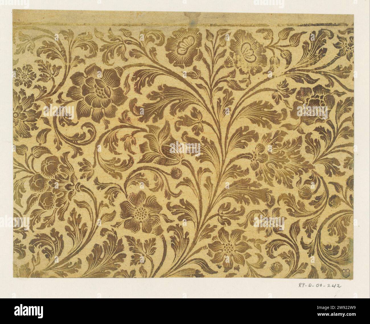 Feuille avec fleurs et feuilles stylisées, anonyme, 1750 - 1800 papier brocart feuille avec fleurs et feuilles stylisées. papier. ornement d'impression en relief de peinture (revêtement) dérivé de formes végétales Banque D'Images