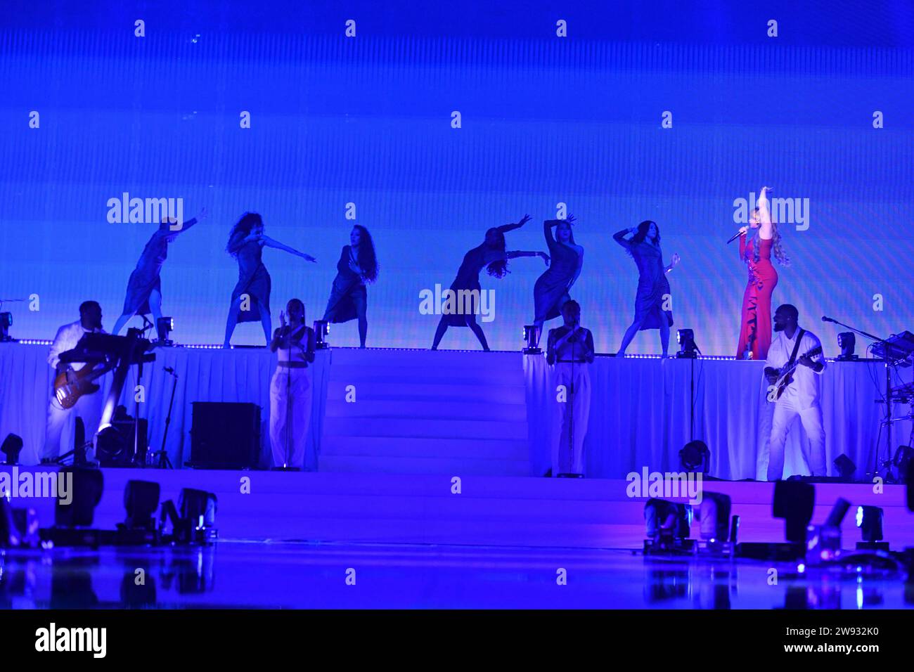 NEJ aka Nej (Nejoua Laamri) concert à Paris Bercy ACCOR Arena Banque D'Images