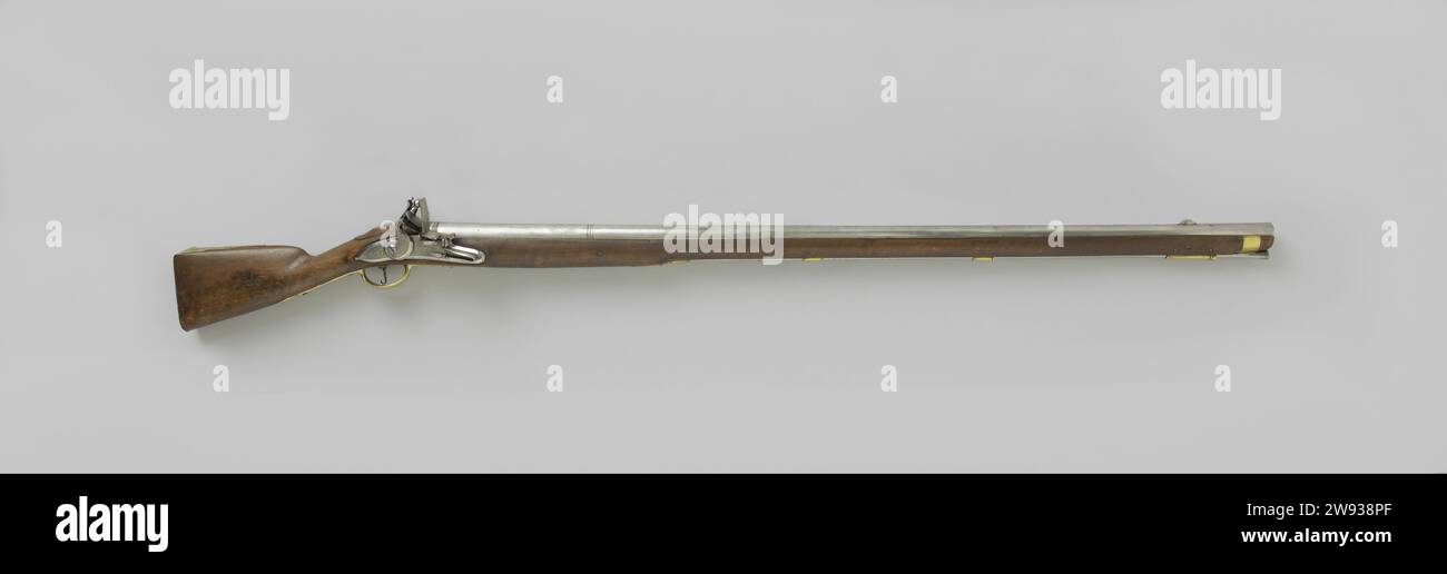 Flintlock Wall Piece, anonyme, c. 1825 - c. 1840 mousqueton. Flintlock pistolet Flint Fortress (Walbuks) avec serrure à batterie ; bande de profil dans la pièce ; grain de visière en fer demi ovale allongé ; pas de visorkeep ; marque cassée au fond ; plaque de serrure plate et coq avec côtés biseautés ; plaque de serrure inférieure concave ; bouteille française Nutenhouten ; bande en laiton autour du tiroir; quatre autocollants de chargement en laiton en forme de trompette avant ; large support de tracteur rond ; flacon en laiton ; châtaigne de fer avec partie avant plus épaisse ; plaque de contre-verrouillage en laiton en forme d'accolade. En 1830 en usage inconnu Laadstok, serrure, course : fer (Métal). Pâte : B Banque D'Images