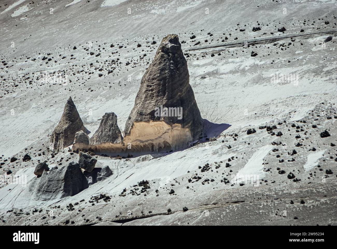 Formations rocheuses dans la réserve nationale de Salinas y Aguada Blanca (Arequipa, Pérou) Banque D'Images