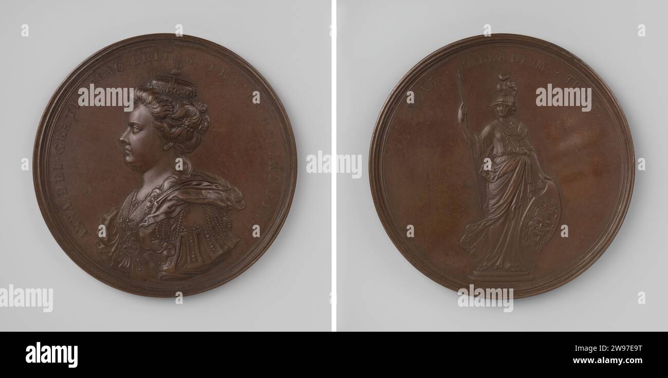 Association d'Angleterre et d'Écosse, John Croker, médaille d'histoire 1707 Médaille de bronze. Devant : femme au sein avec couronne à l'intérieur du changement. Revers : Anna, en forme de Pallas avec casque, lance et bouclier méduse bronze Londres (métal) frappant (métallurgie) Écosse. Angleterre Banque D'Images