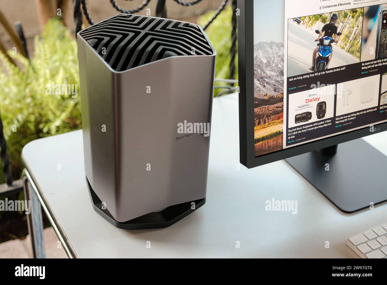 HCMC, VN - décembre 2023. EGPU Blackmagic Design Device Banque D'Images