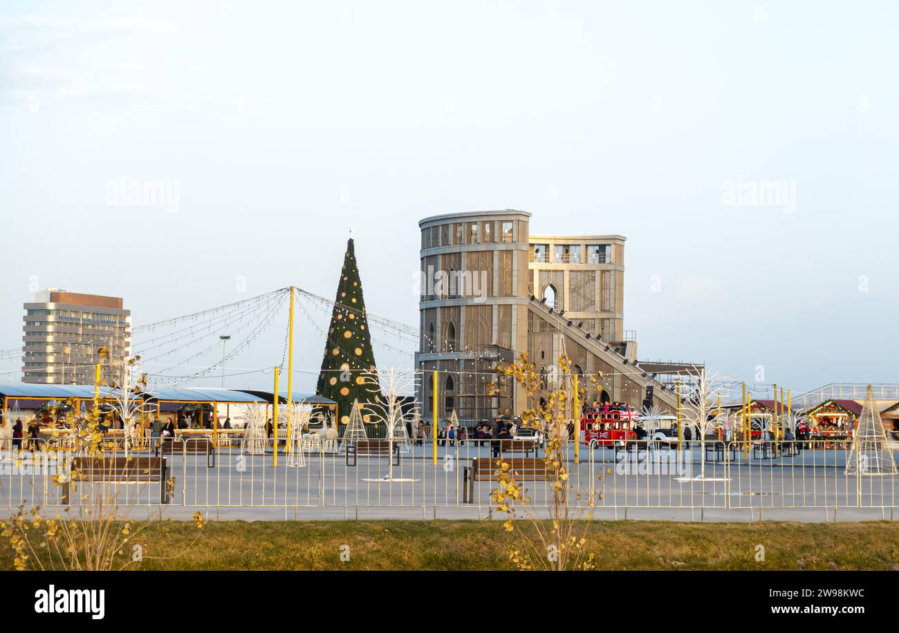 Le complexe de divertissement de la ville éternelle et zone touristique avec décoration de Noël à Samarkand Ouzbékistan Banque D'Images