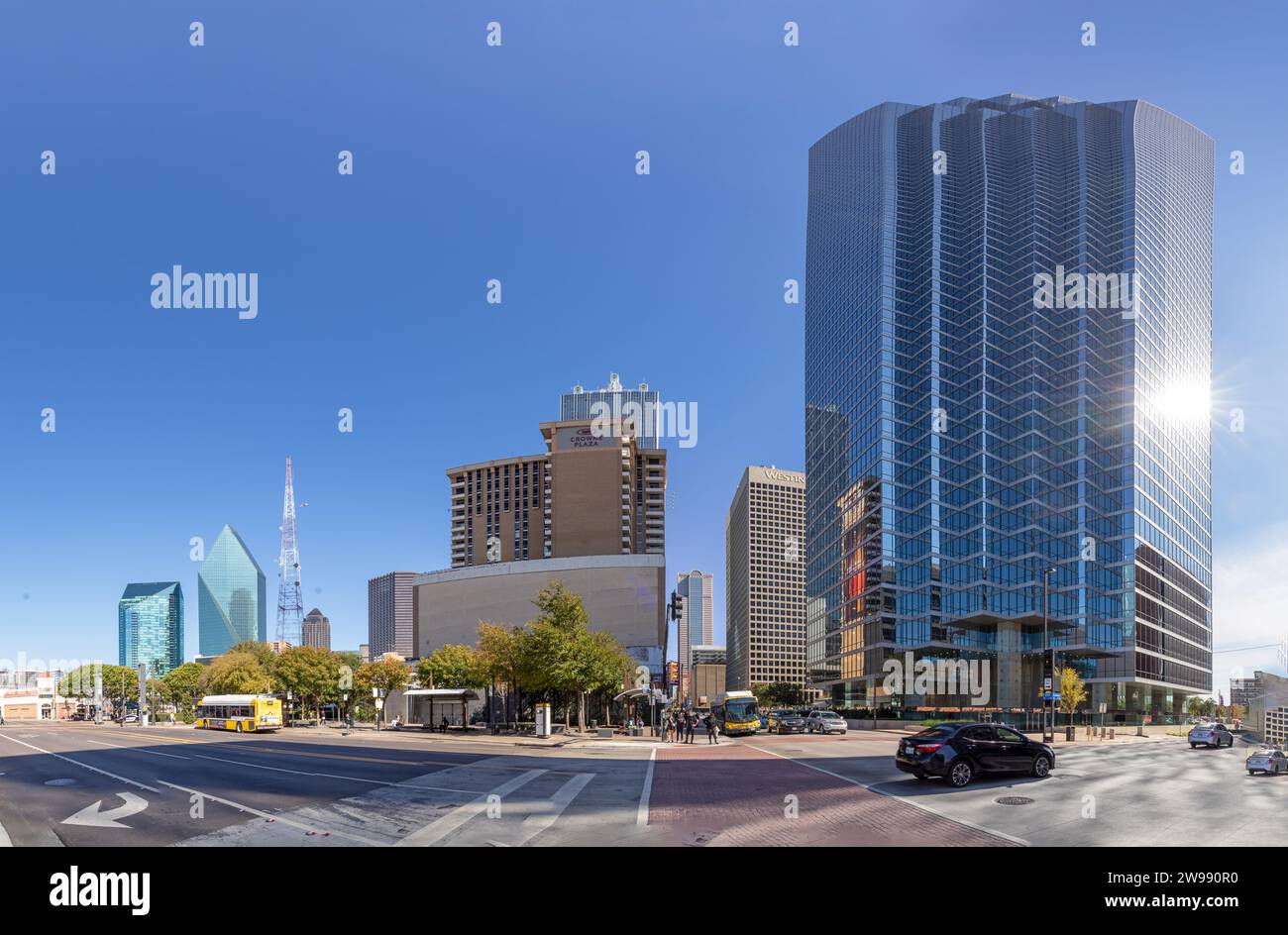 Dallas, États-Unis - 6 novembre 2023 : vue sur les toits de Dallas dans le quartier historique de Westend. Banque D'Images