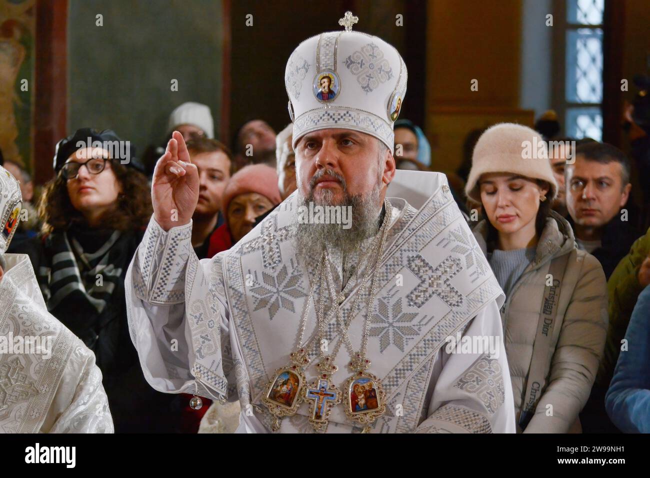 Kiev, Ukraine. 25 décembre 2023. Le métropolite Épiphane de Kiev