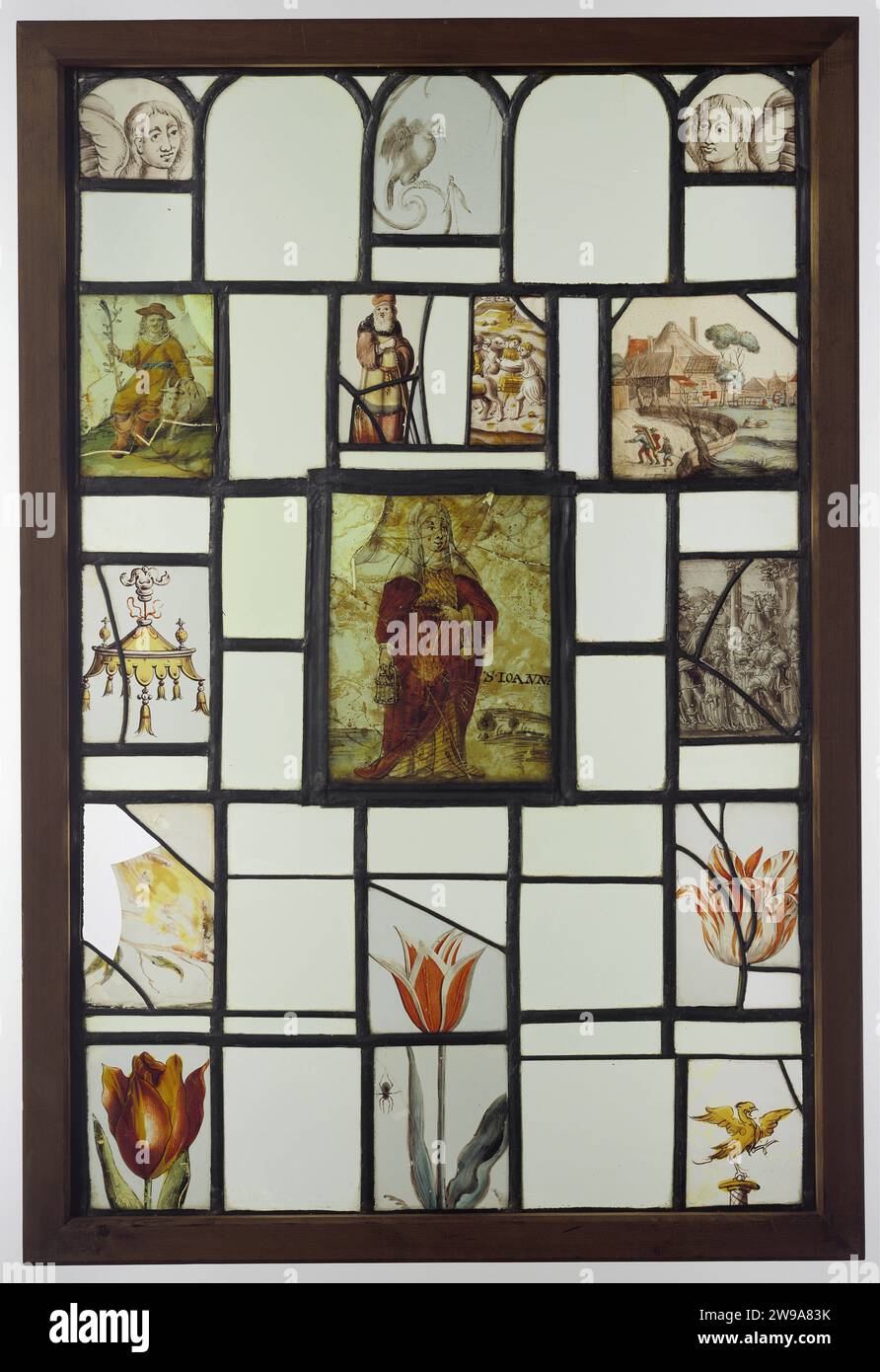 Panneau avec quinze fenêtres peintes avec, entre autres, une image de Sainte Jeanne, oiseaux et fleurs, Anonyme, c. 1500 - c. 1800 panneau avec 15 fenêtres peintes. Au milieu, une fenêtre rectangulaire avec l'image de St. Joanna, sur les autres chèques, y compris des images d'oiseaux et de fleurs. verre. plomb (métal). Banque D'Images