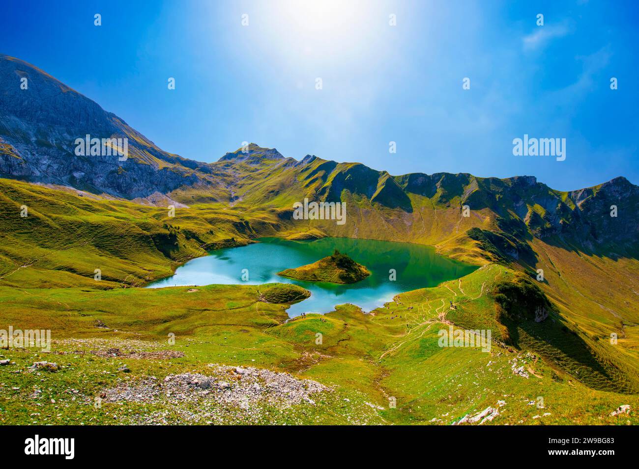 Schrecksee avec les Alpes de Allgäu, Bad Hindelang, Allgäu, Bavière, Allemagne, Europe Banque D'Images
