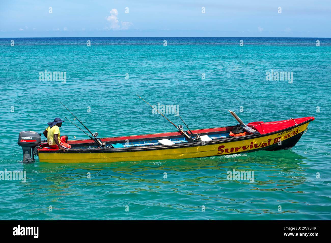 Bateau de pêche à louer pour des excursions, Ocho Rios, Jamaïque, Amérique centrale Banque D'Images