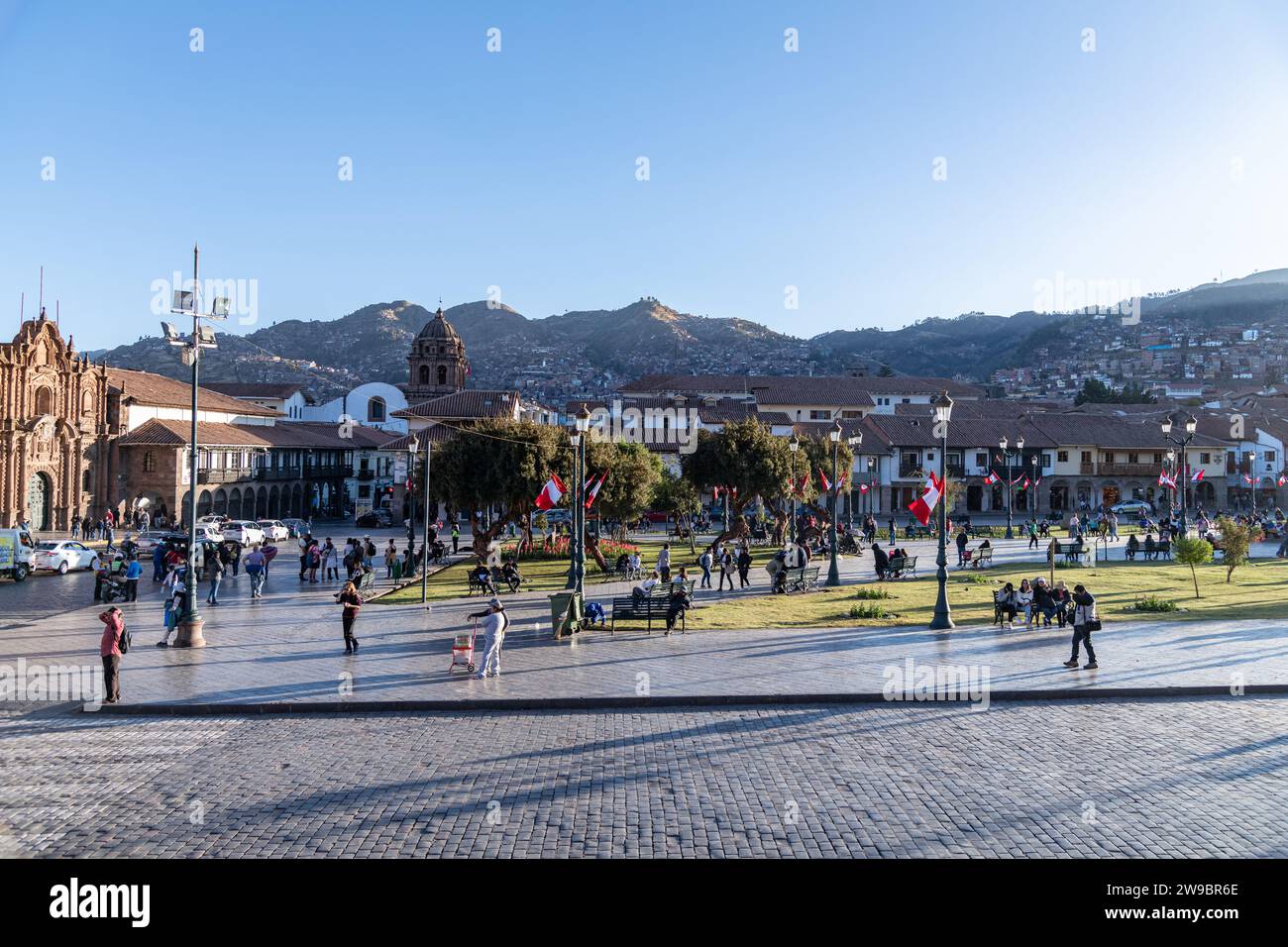 Les gens à Plaza de Armas dans le centre historique de Cusco, Pérou Banque D'Images