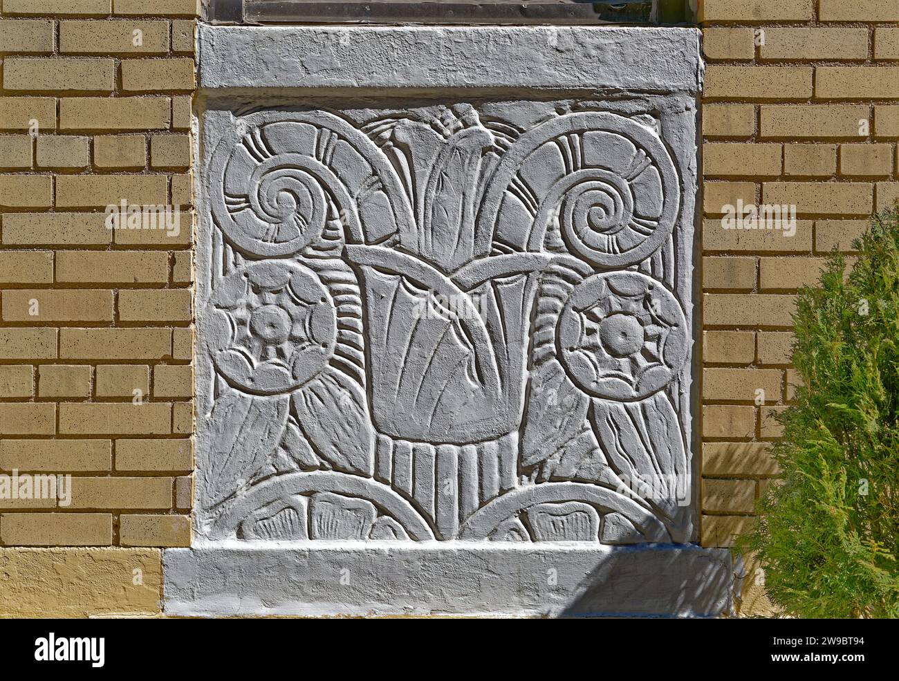 3111 Brighton 1st place est un immeuble d'appartements de style Art Déco situé à Brighton Beach, Brooklyn, un quartier connu sous le nom de « Little Odessa ». Banque D'Images