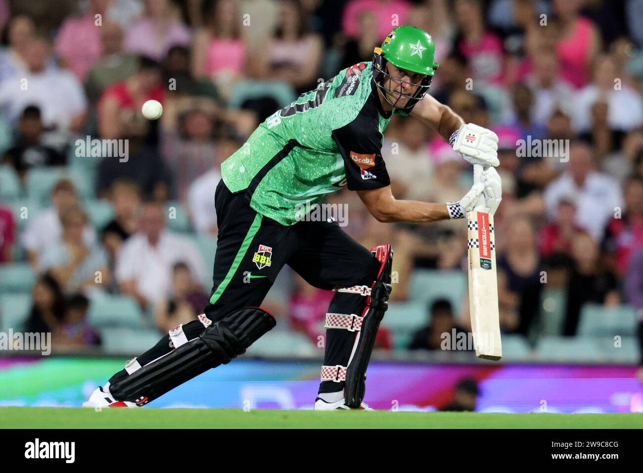 Sydney, Australie, 26 décembre 2023. Beau Webster, joueur des Melbourne Stars, frappe le ballon lors du match BBL entre les Sixers de Sydney et les Stars de Melbourne au Sydney Cricket Ground le 26 décembre 2023 à Sydney, en Australie. Crédit : Pete Dovgan/Speed Media/Alamy Live News Banque D'Images