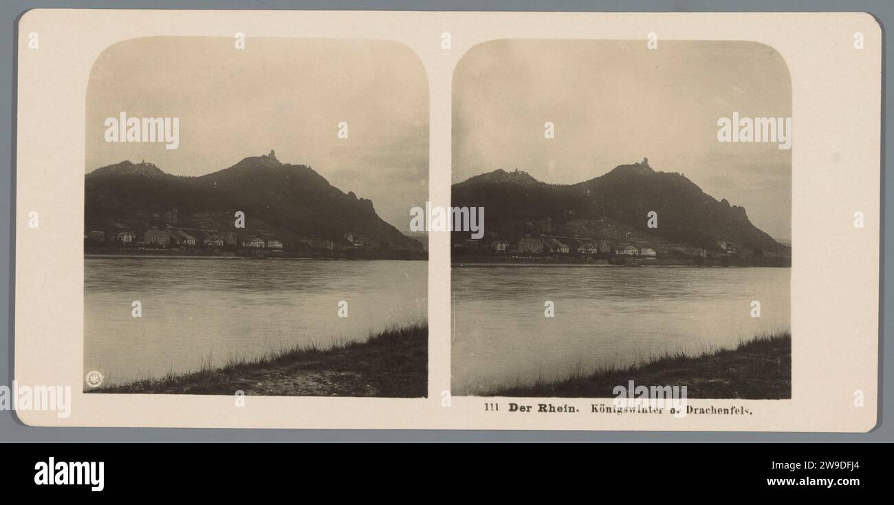 Telic OP Königswinter, Nouvelle Société photographique, c. 1900 - c. 1910 Stereography Rhénanie du Nord-Westphalie carton. support photographique impression gélatine-argent vue de la ville en général ; 'veduta'. river Royal hiver Banque D'Images