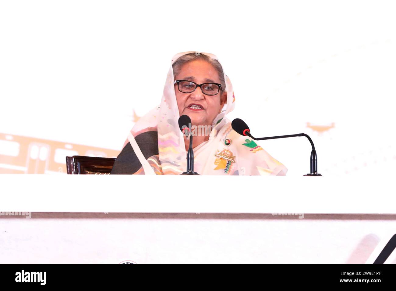 Dhaka, Bangladesh - 27 décembre 2023 : le Premier ministre Sheikh Hasina a annoncé le manifeste électoral de la Ligue Awami à l'occasion de la 12e Natio Banque D'Images