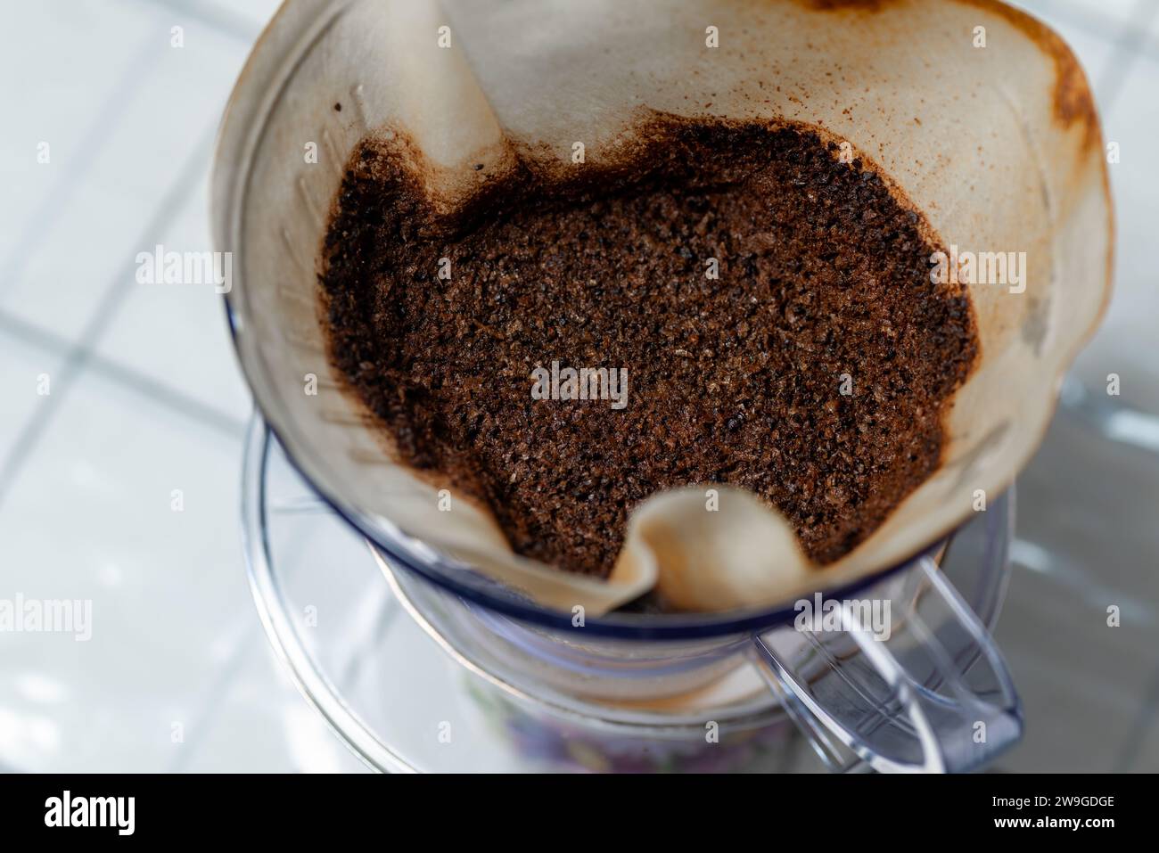 Filtre à café égoutté à la main avec utilise du Marc de café Banque D'Images