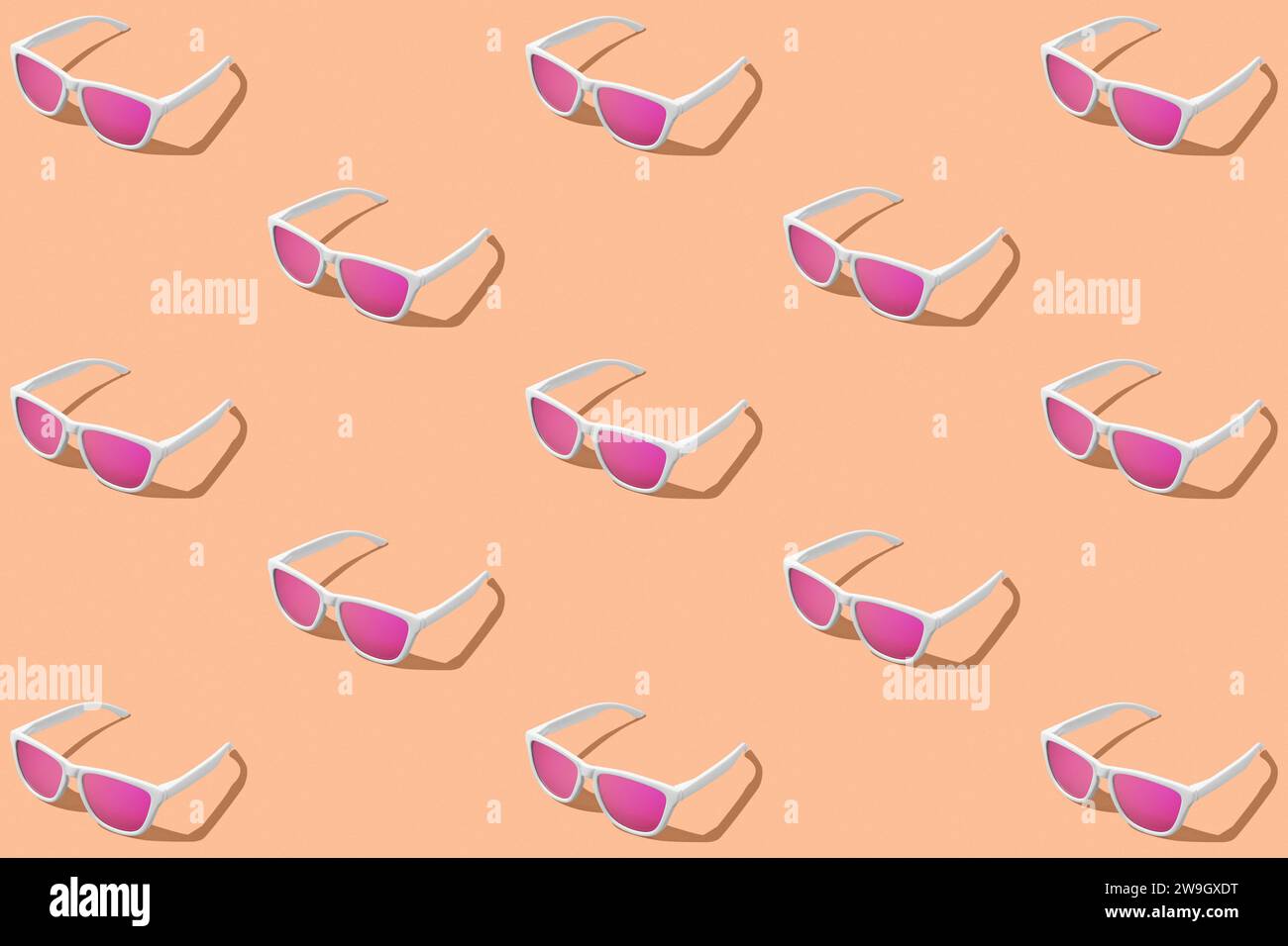 Motif de rendu 3D de lunettes de soleil roses avec fond de couleur Peach Fuzz. Prise de vue en studio. Couleur de l'année. Banque D'Images