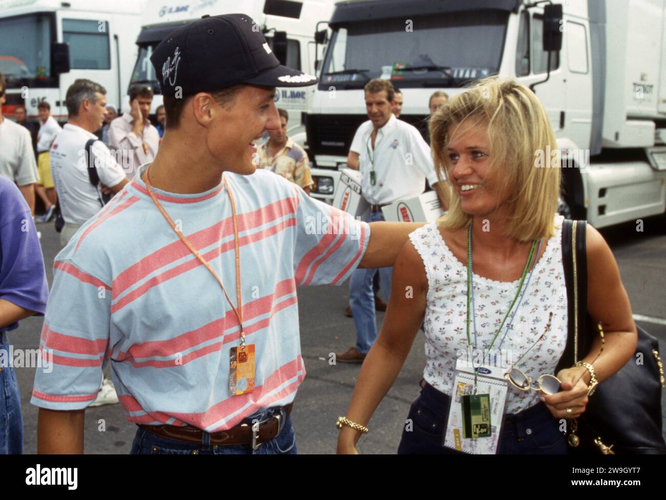 Firo : Formule 1, 1994 saisons Sport, sport automobile, Formule 1, archive, archive images Team Benetton (1991-1995) Michael Schumacher, Allemagne, a été pilote de Formule 1 de 1991 à 2006 et de 2010 à 2012, Schumacher a été 7, sept fois, Formule 1, champion du monde, héros national allemand, a apporté la Formule 1 en Allemagne, l'un des plus grands Allemands Michael Schumacher, et, avec sa femme, Corinna Schumacher, privé Banque D'Images