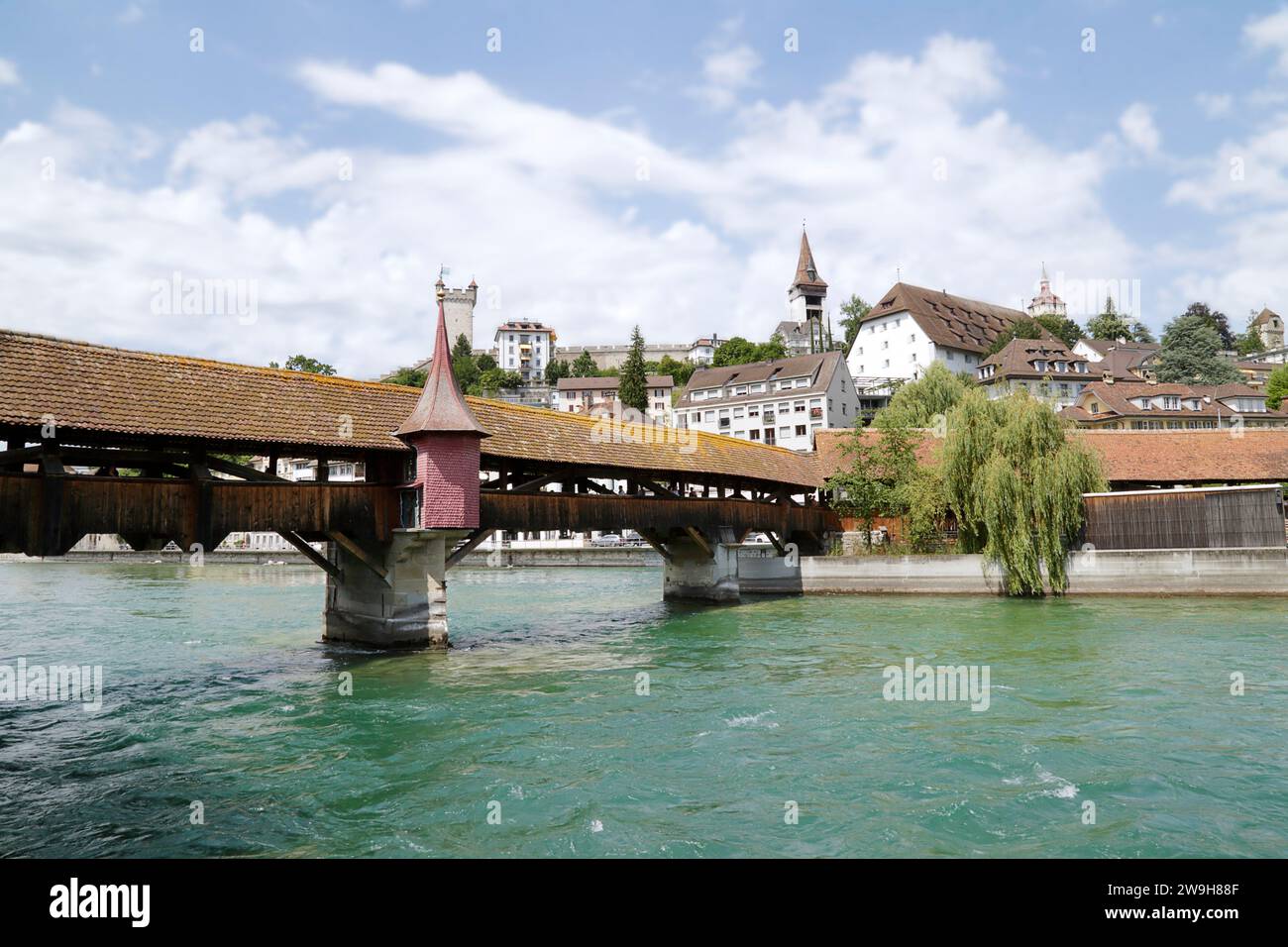 Le pont Spreuer (Spreuerbrücke) sur la rivière Reuss dans le centre-ville médiéval de la ville de Lucerne, Suisse Banque D'Images
