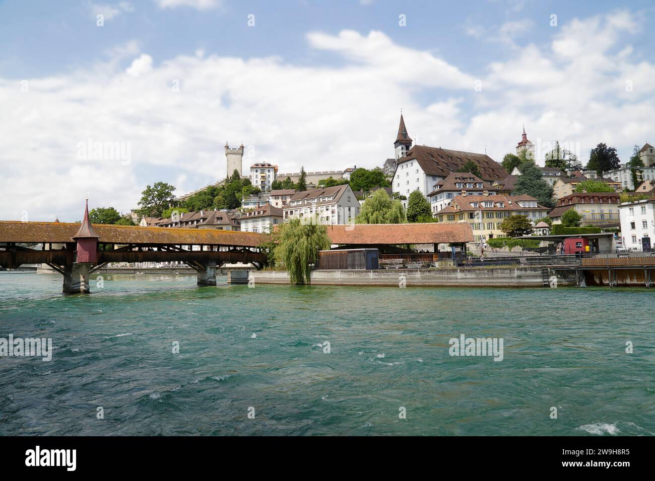 Le pont Spreuer (Spreuerbrücke) sur la rivière Reuss dans le centre-ville médiéval de la ville de Lucerne, Suisse Banque D'Images