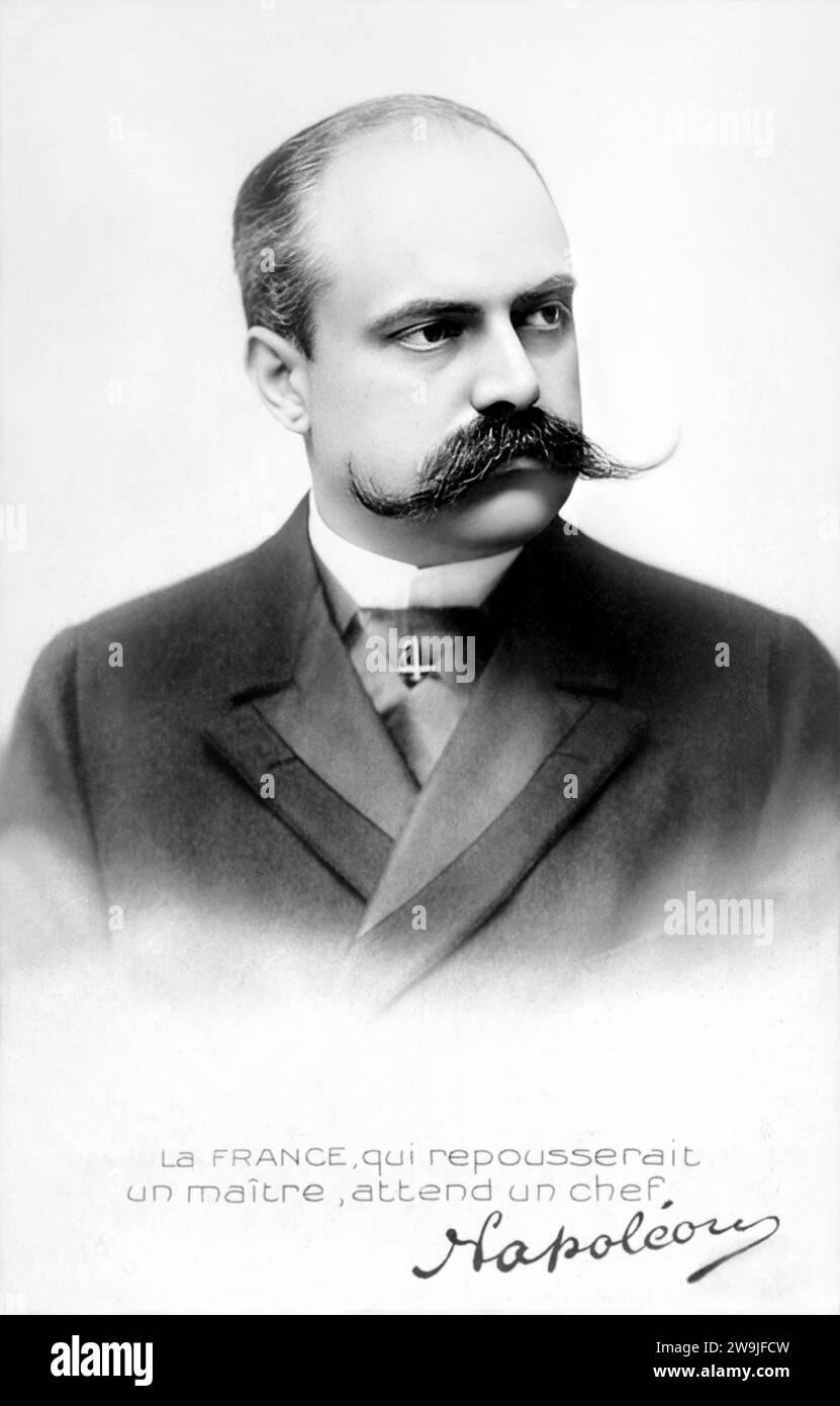 1910 c., Paris, FRANCE : le prince français VICTOR Napoléon BONAPARTE ( 1862 - 1926 ). Fils du prince Napoléon-Jérôme Bonaparte ( 1822 - 1891 ) et de la princesse italienne Marie-Clotilde de Savoie ( Maria Clotilde di SAVOIA ( 1843 - 1911 ) fille du roi d'Italie Victor-Emmanuel II ( Vittorio Emanuele II , 1820 - 1878 ) et sœur du roi Humbert Ier (Umberto I, 1844 - 1900). Marié à la princesse Clémentine de Belgique de Saxe-Cobourg et Gotha (de Belgique , 1872 - 1955). Le couple eut 2 fils : Marie-Clotilde ( de Witt , 1912 - 1996 ) et Louis Napoléon ( 1914 - 1997 ). Photographe inconnu . - Banque D'Images