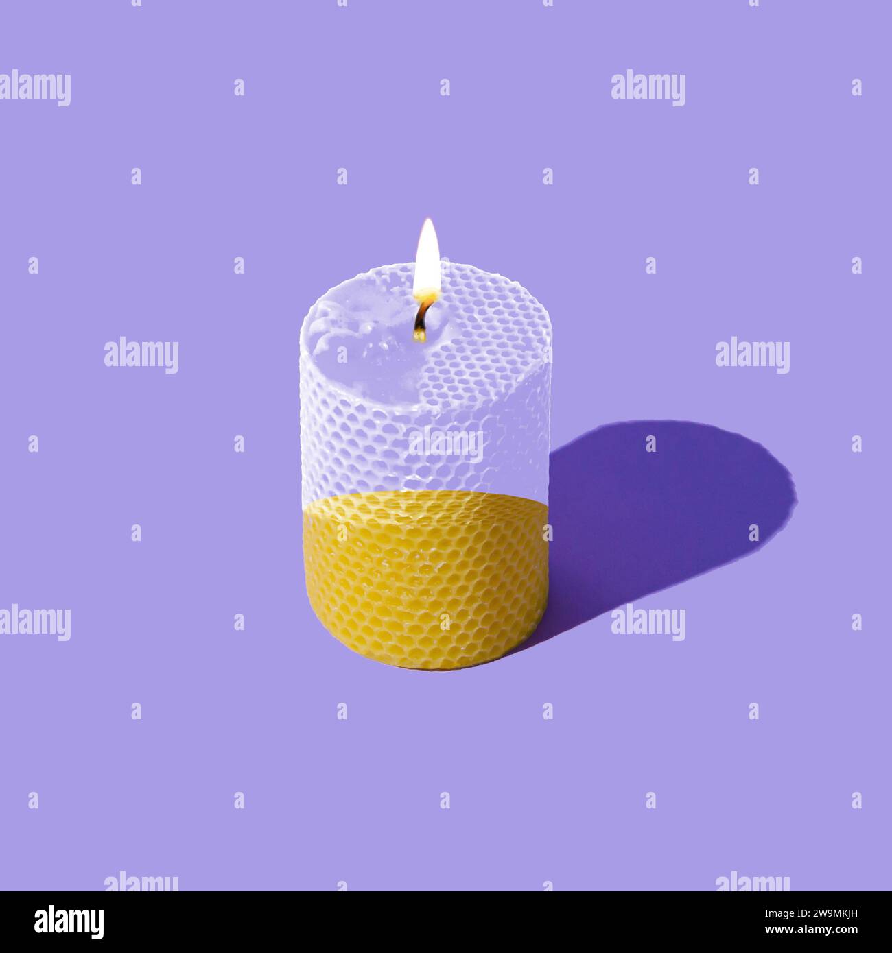 Bougies Décoratives Violettes En Cire D'abeille Avec Un Arôme De