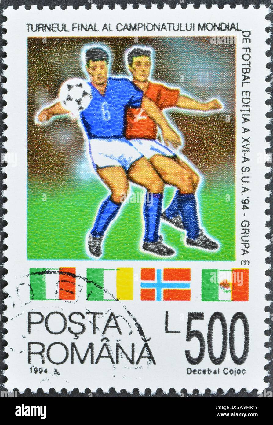 Timbre-poste annulé imprimé par la Roumanie, qui promeut le football, coupe du monde - USA, circa 1994. Banque D'Images