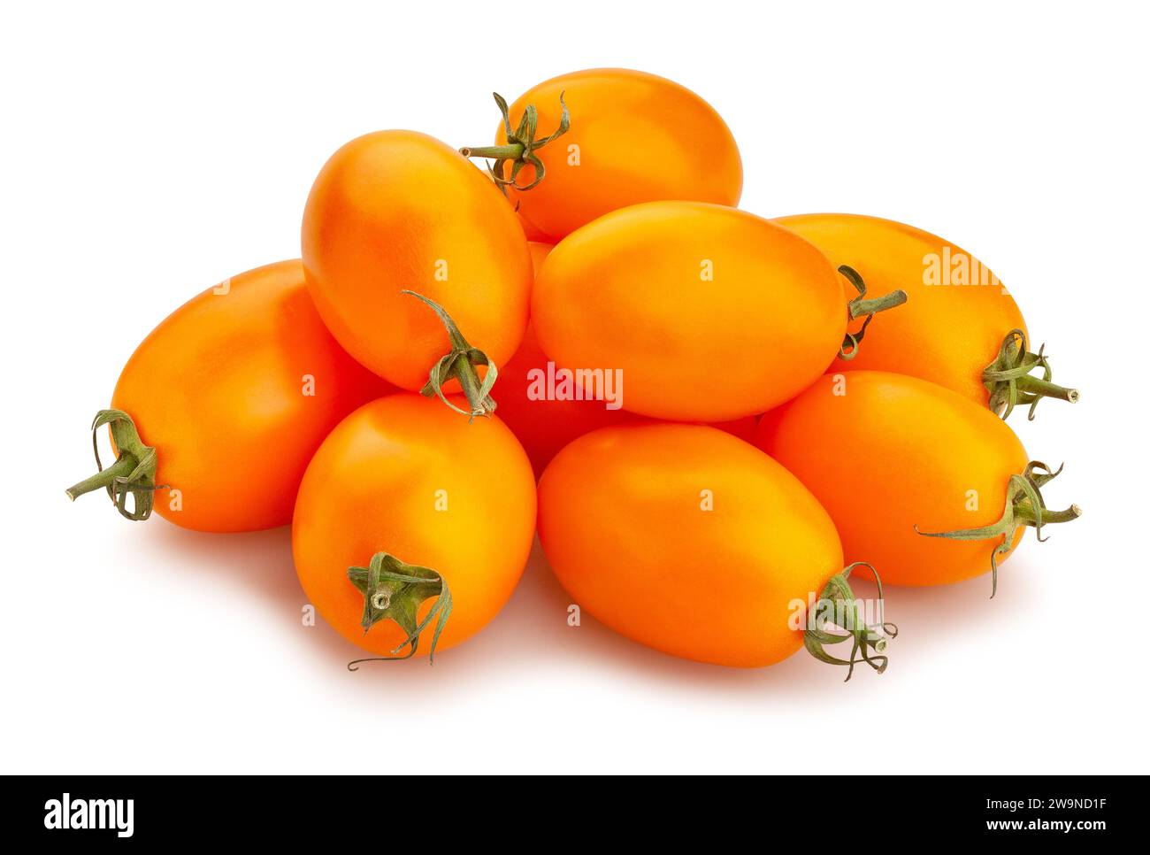 Chemin de tomate prune orange isolated on white Banque D'Images